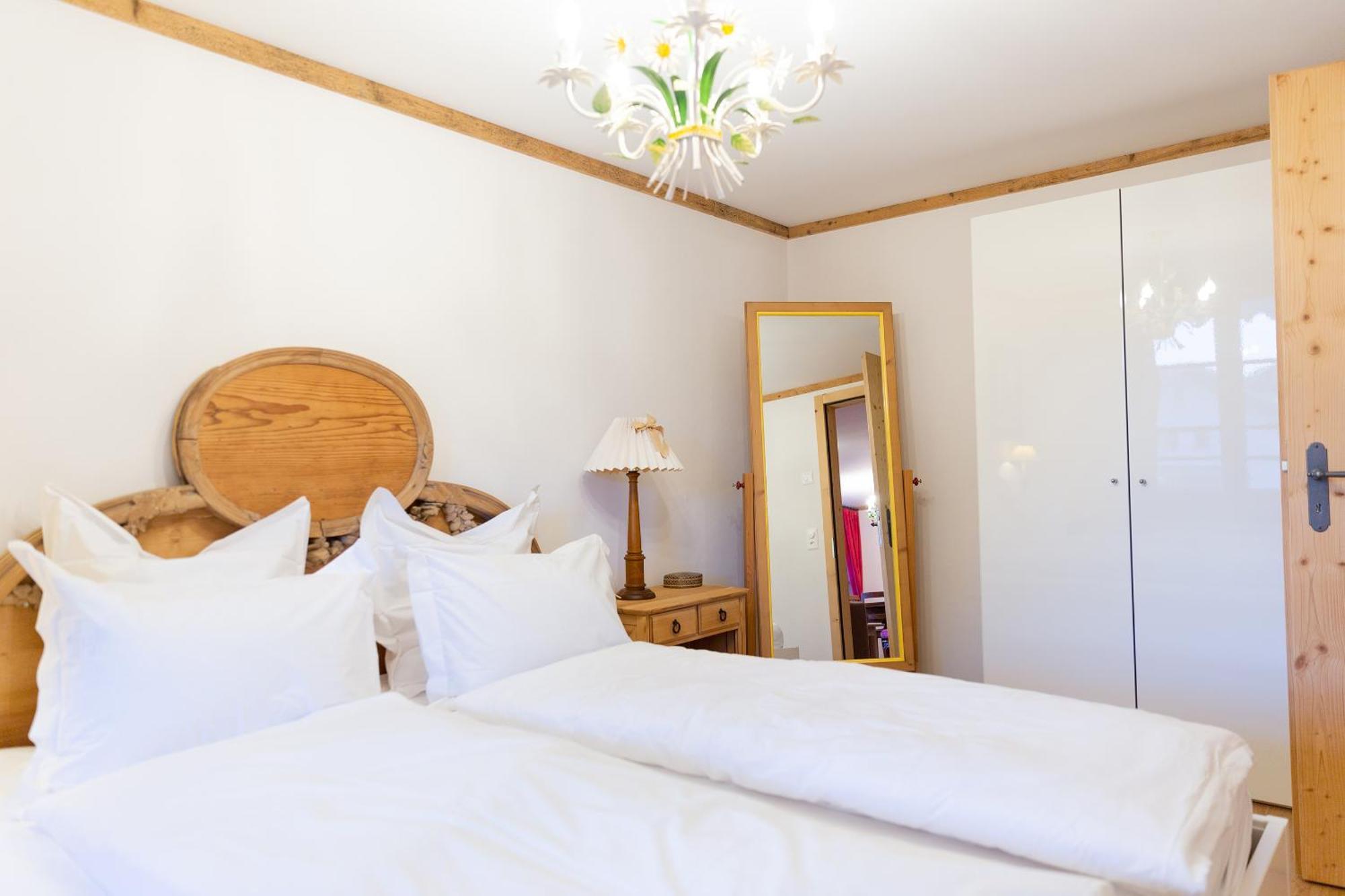 Gasthof Zum Schluessel La Meridienne Fribourg Sa Ueberstorf Kamer foto