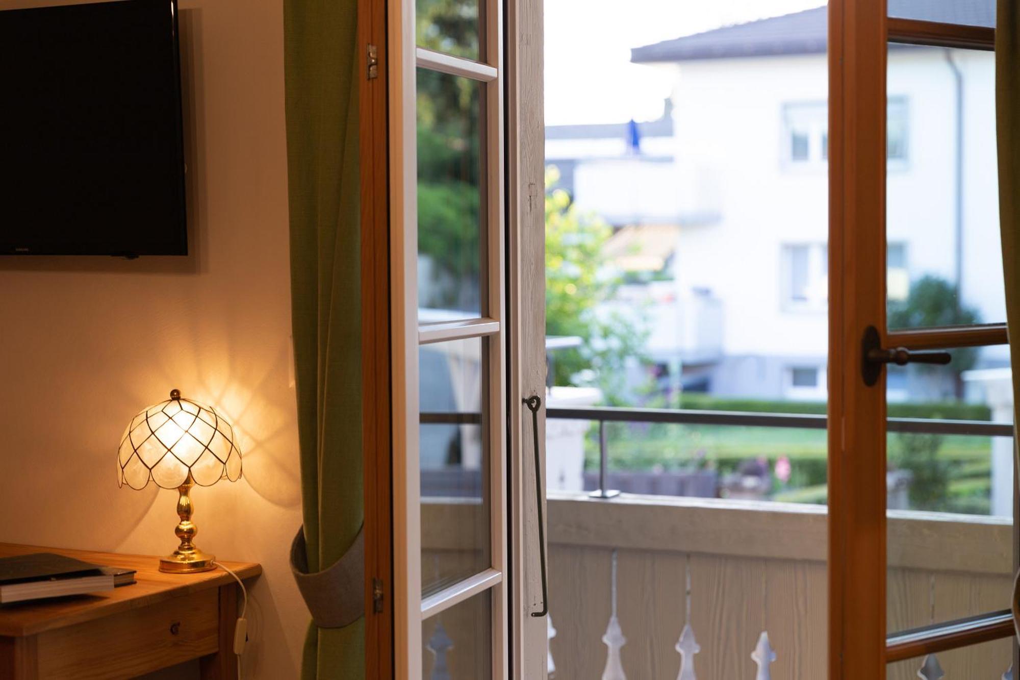 Gasthof Zum Schluessel La Meridienne Fribourg Sa Ueberstorf Kamer foto